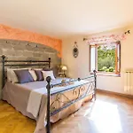 Luxurious In Σπίτι διακοπών Πιστόια